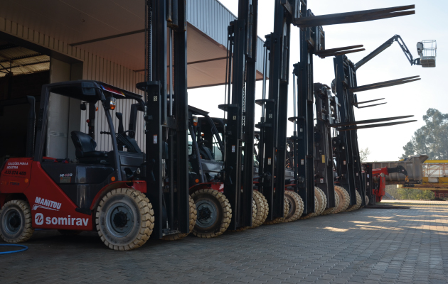 aluguer equipamentos empilhadores (1)